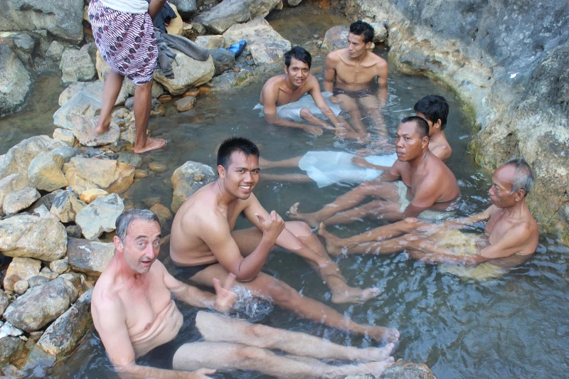 Yeeee.... Rinjani Mountain Hot Spring Water Available Again!!!