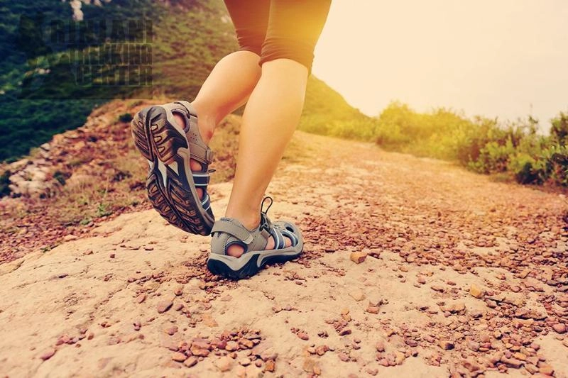 Panduan Sandal Gunung: Fungsi, Jenis, dan Penggunaan