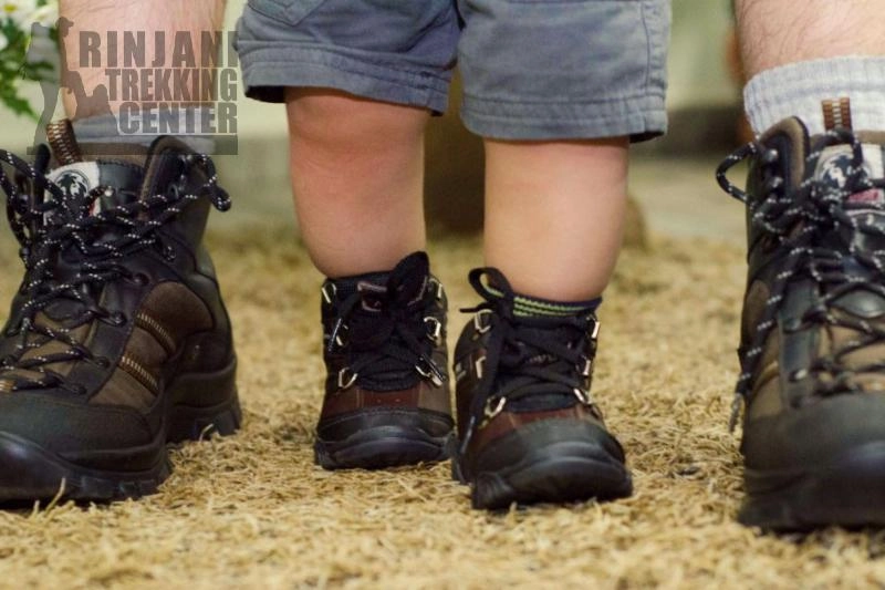Kids Hiking Shoes for Family Hikes