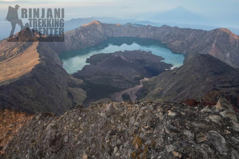 Rinjani Summit View: The Sight that is Worth Waiting for after the Trek