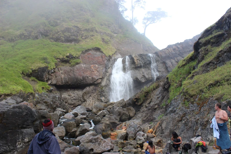 The best place to stay before hiking to Rinjani Mountain